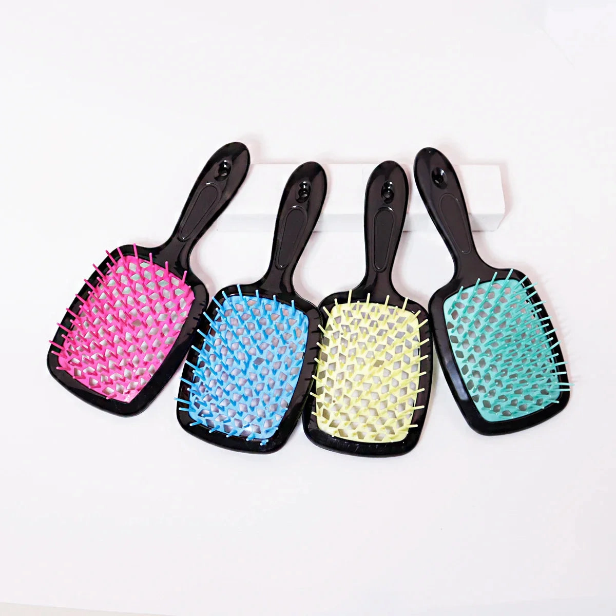1 1 Free | MagicBrush | Magic Tangle-Free Hairbrush