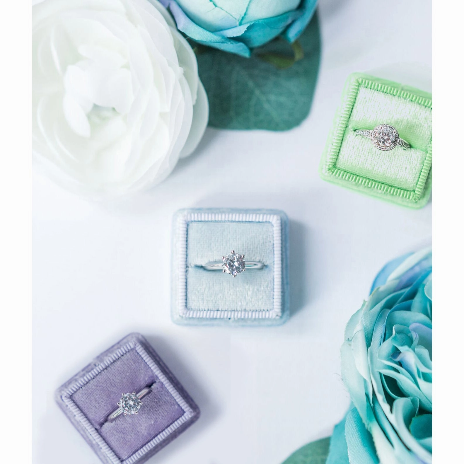 "Heirloom" Velvet Ring Slot Box in Assorted Pastels