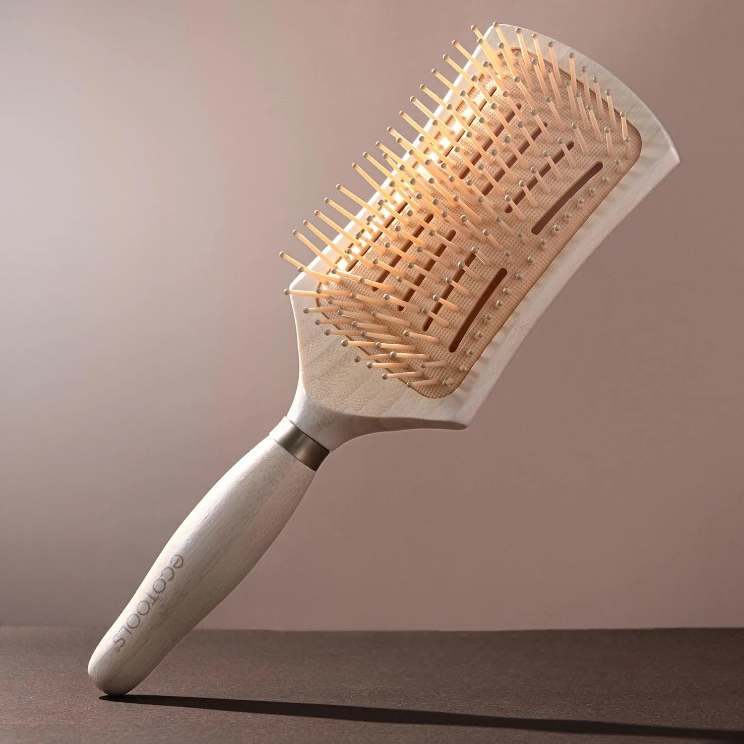 EcoTools Smoothing Detangler Hairbrush, Brush For Wet Or Dry Hair, Pain-Free Detangling, Style & Smooth Hair, Heat Resistant Brush, Renewable Bamboo & Flexible Bristles, Vegan & Cruelty-Free, 1 Count