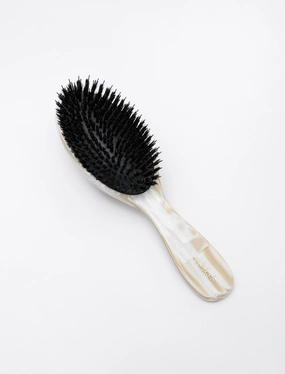 Hairbrush Nougat