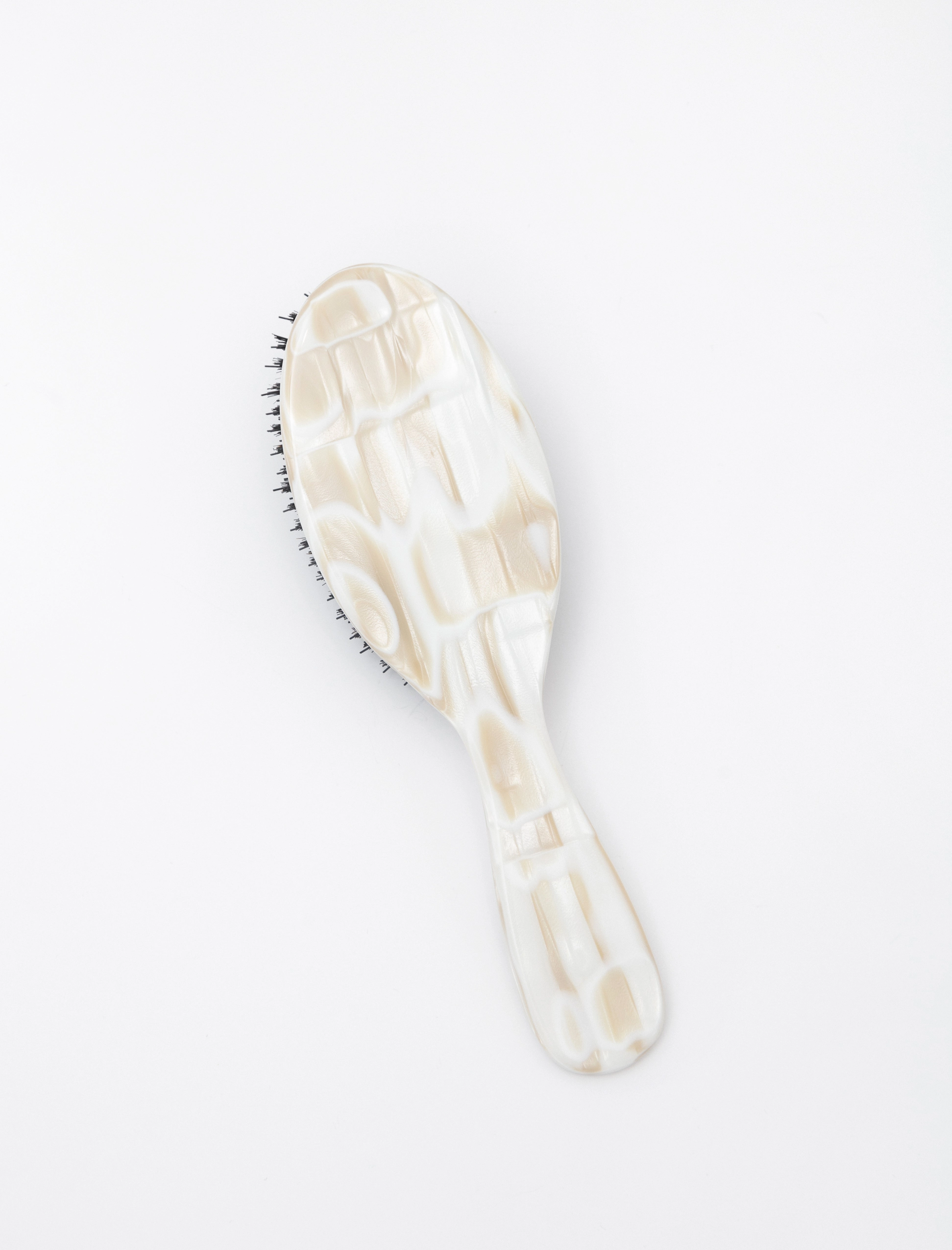 Hairbrush Nougat