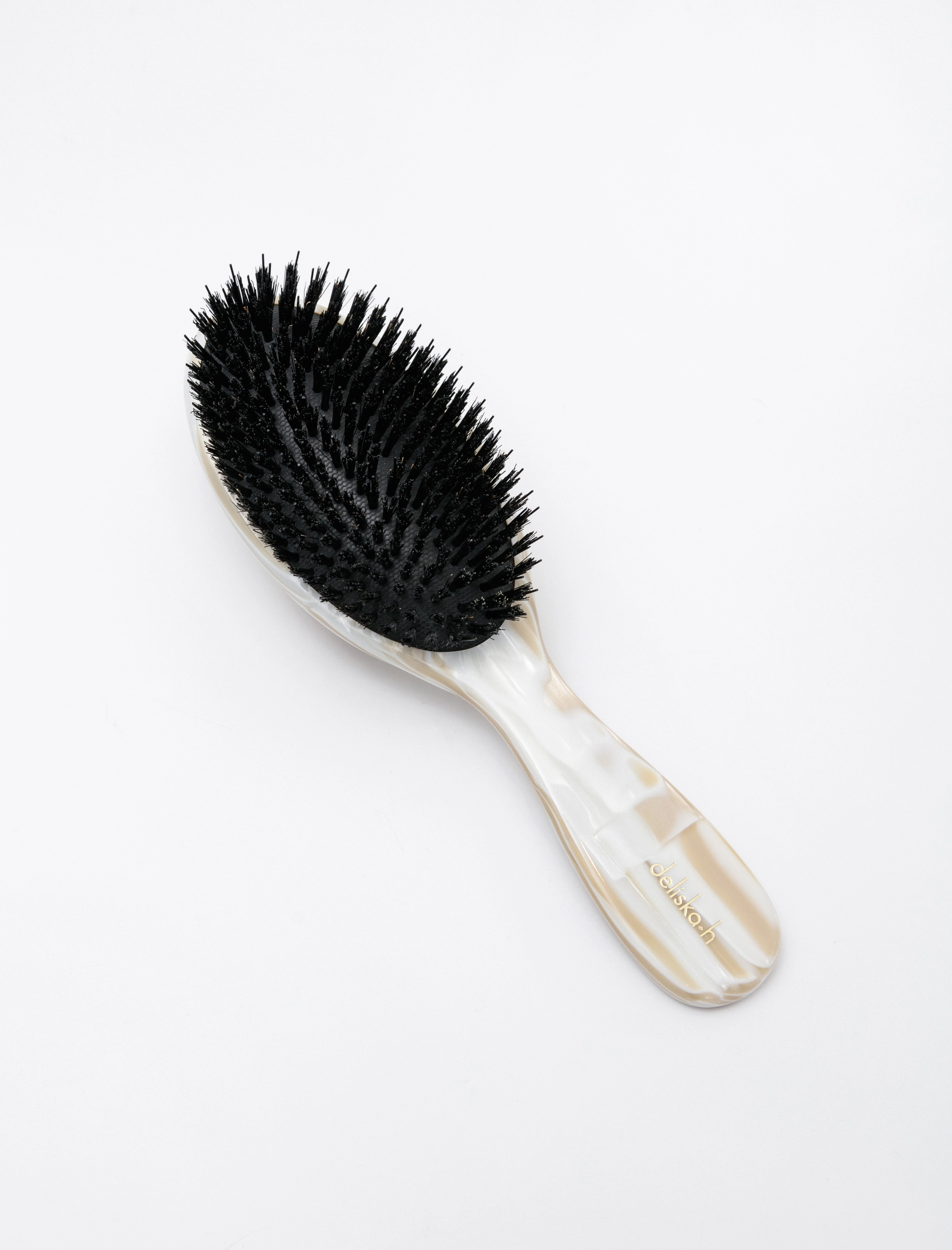 Hairbrush Nougat
