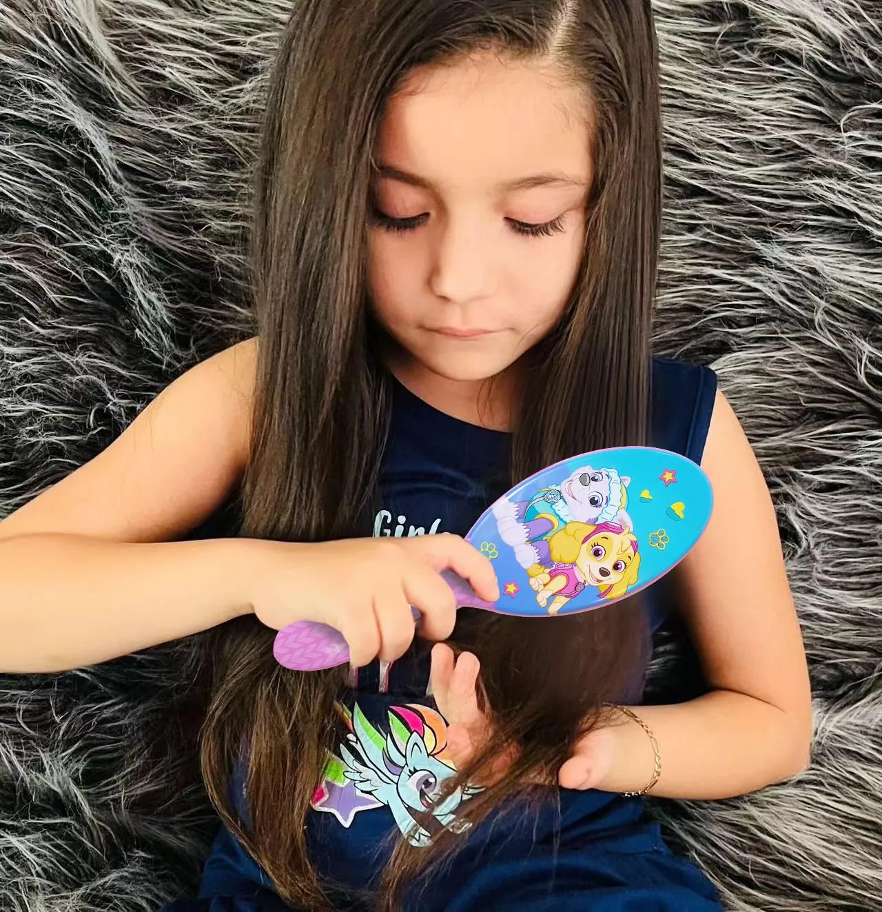 Luv Her Paw Patrol Hair Accessories Set - 9 inch Detangling Brush, 4 Scrunchies & Hair Ties for Girls