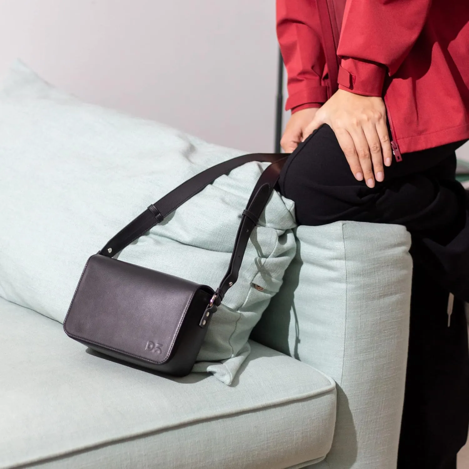 Slim Box Crossbody Purse for Women, Girls | Vegan Leather | Ladies Wallet | Shoulder Handbag | Magnetic Closure