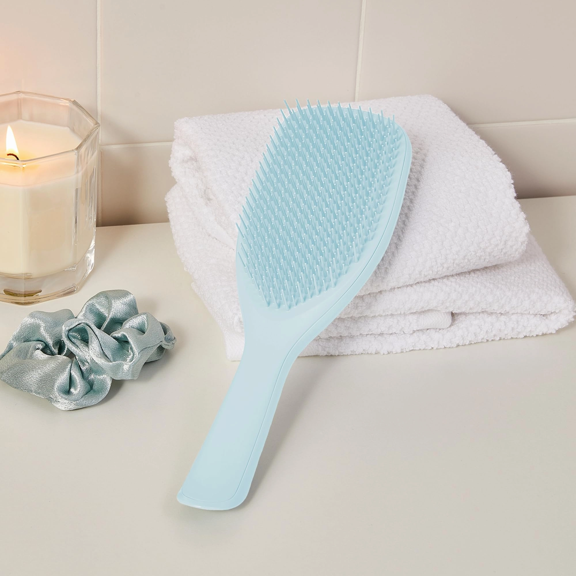 Tangle Teezer Fine & Fragile Ultimate Detangler Brush, Dry & Wet Hair Brush to Detangle & Reduce Breakage, Large, Seafoam Blue