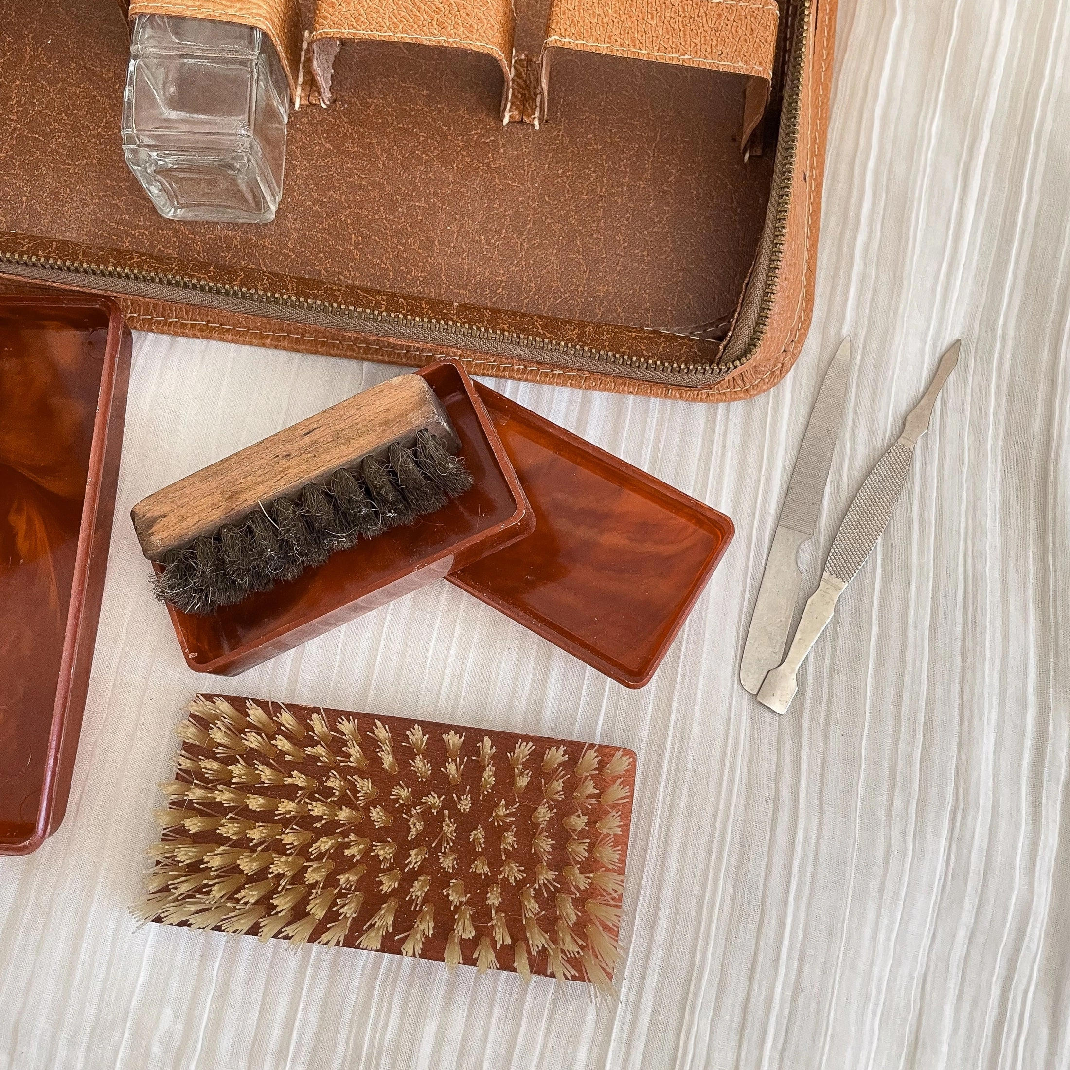 Vintage MCM Leather Mens Grooming Travel Kit, Dopp Toiletries Case